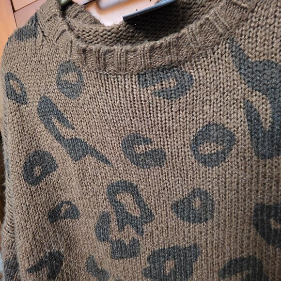 Wooden Ships Leopard Print Sweater Size Medium Brown Black Pullover Boxy Loose - Picture 2 of 10